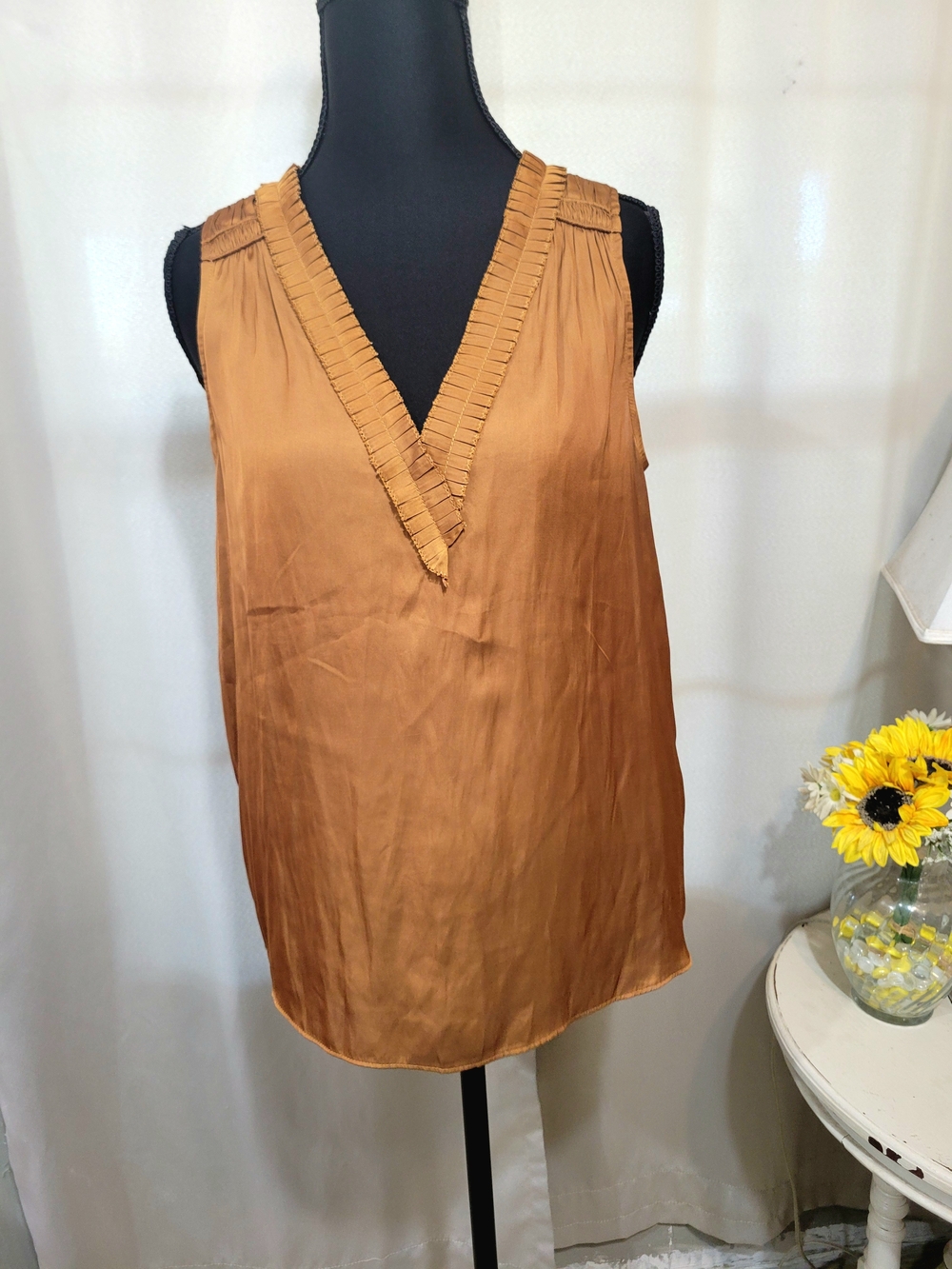 White House Black Market Amber-Tone Pleated V-Neck Sleeveless Camisole